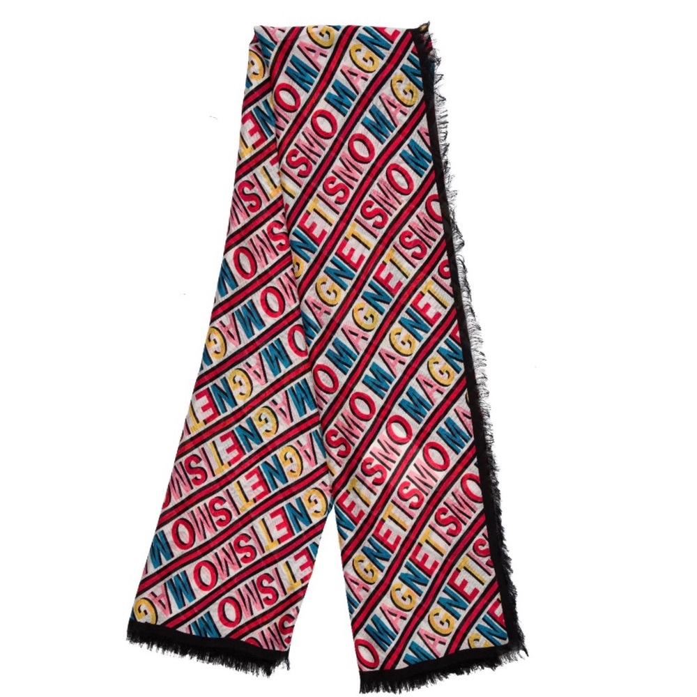 NWT Gucci Magnetismo Silk Square Scarf